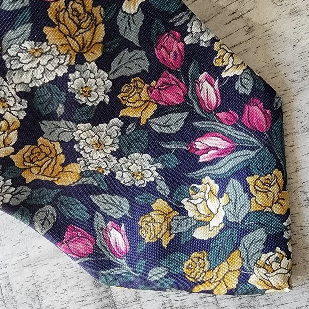 Lands' End Navy Pink and Gold Floral Silk Tie 57" x 3.5" - Picture 2 of 7